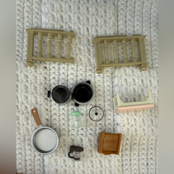 Vintage Sylvanian Families Calico Critters Red Roof House - Picture 12 of 16